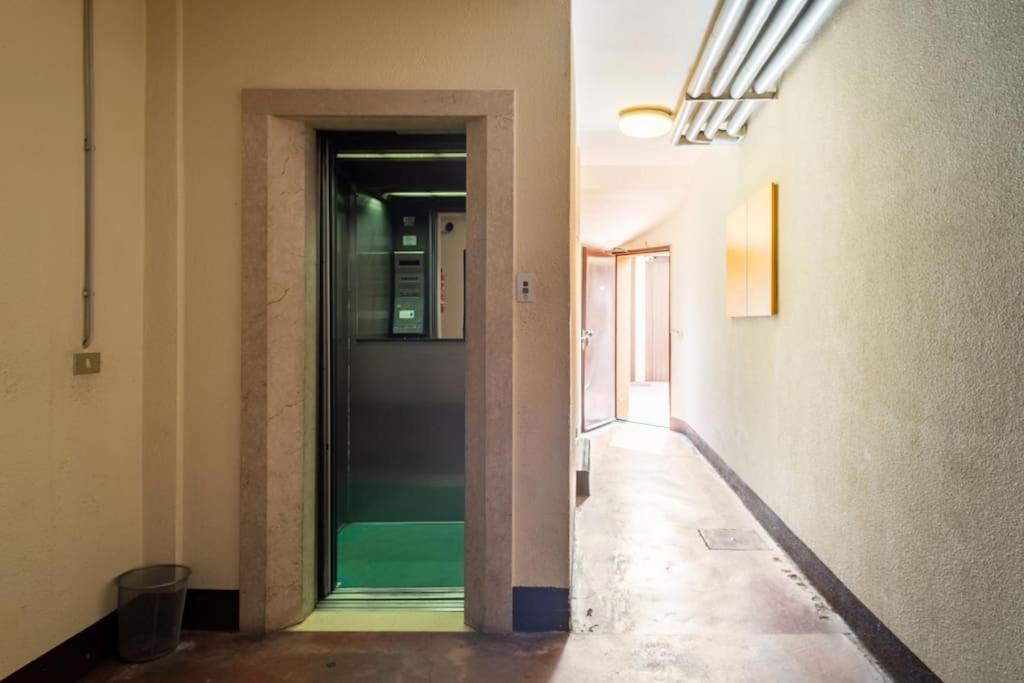 Apartamento Casa De Rocco No Check In After 19 00 Brescia Exterior foto