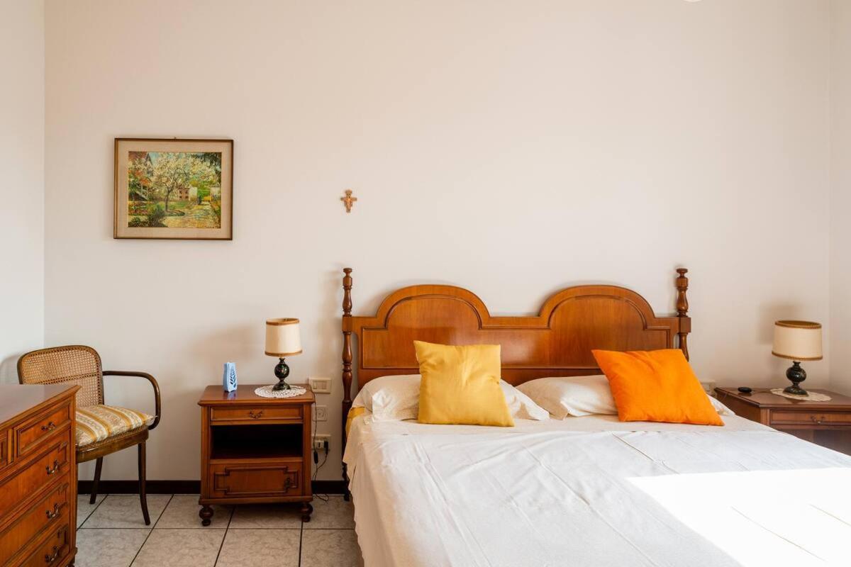Apartamento Casa De Rocco No Check In After 19 00 Brescia Exterior foto