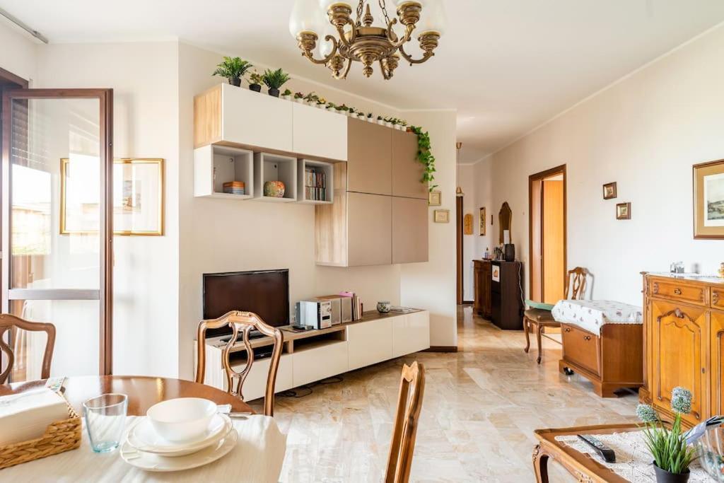 Apartamento Casa De Rocco No Check In After 19 00 Brescia Exterior foto